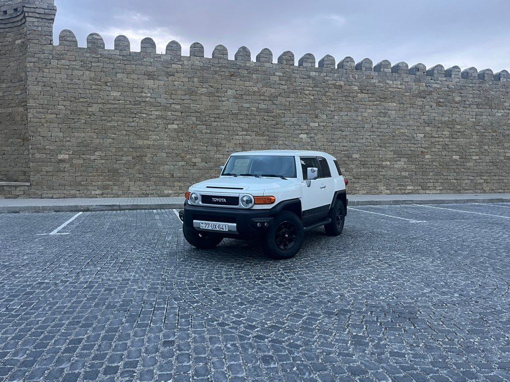 Toyota FJ Cruiser, 4.0 L, 2013 il, 301 985 km — Avtomobillər, Bakı (3)