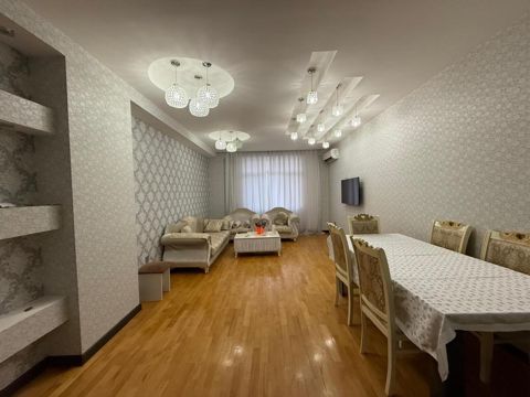 Satılır 3 otaqlı yeni tikili 136 m² — Bakı