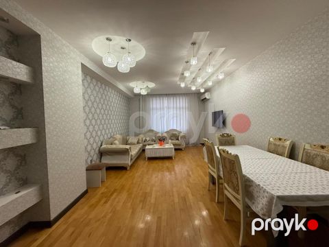 Satılır 3 otaqlı yeni tikili 136 m²