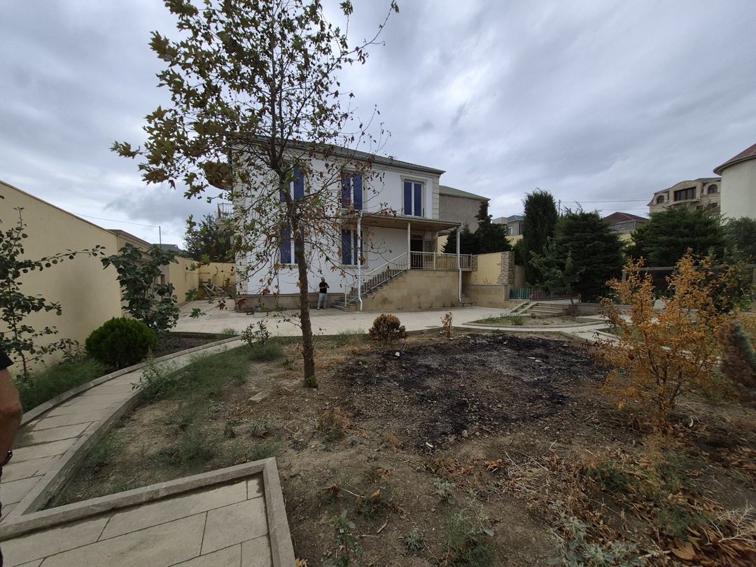 Satılır 7 otaqlı həyət evi/bağ evi 220 m² — Ev, villa, Bakı