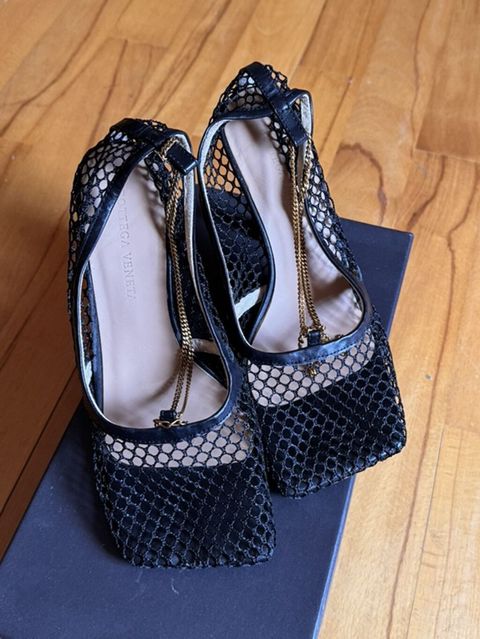 Bottega Veneta qadın baletləri – Mesh/tor dizaynlı, kvadrat burunlu — Saray