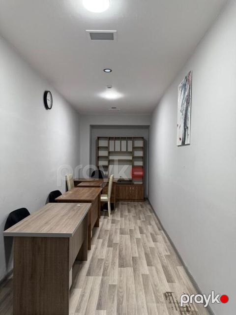 İcarəyə verilir 1 otaqlı ofis 25 m²