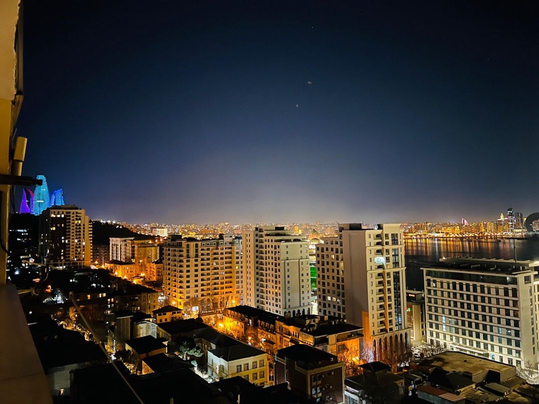 Satılır 3 otaqlı köhnə tikili 100 m² — Mənzil, Bakı