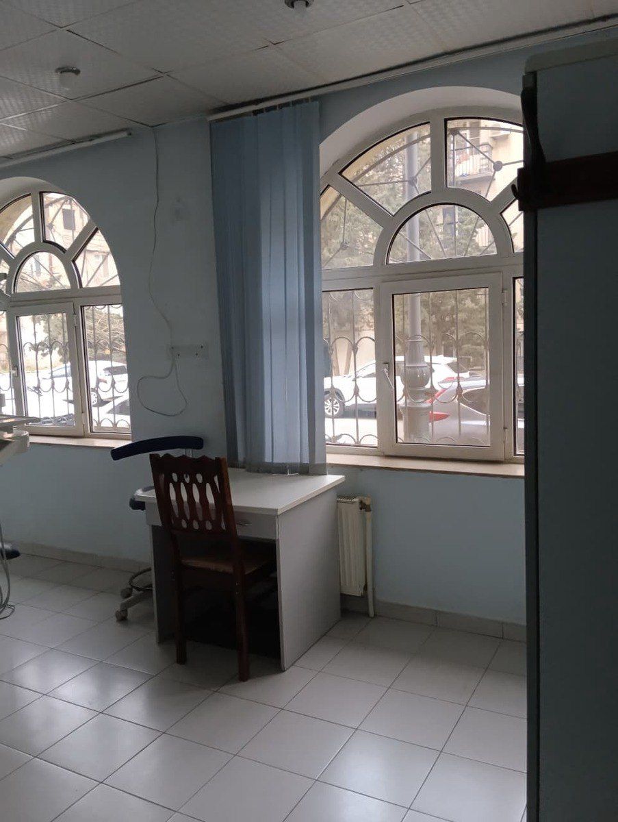 İcarəyə verilir 20 otaqlı ofis 500 m² — Ofis, Bakı (11)