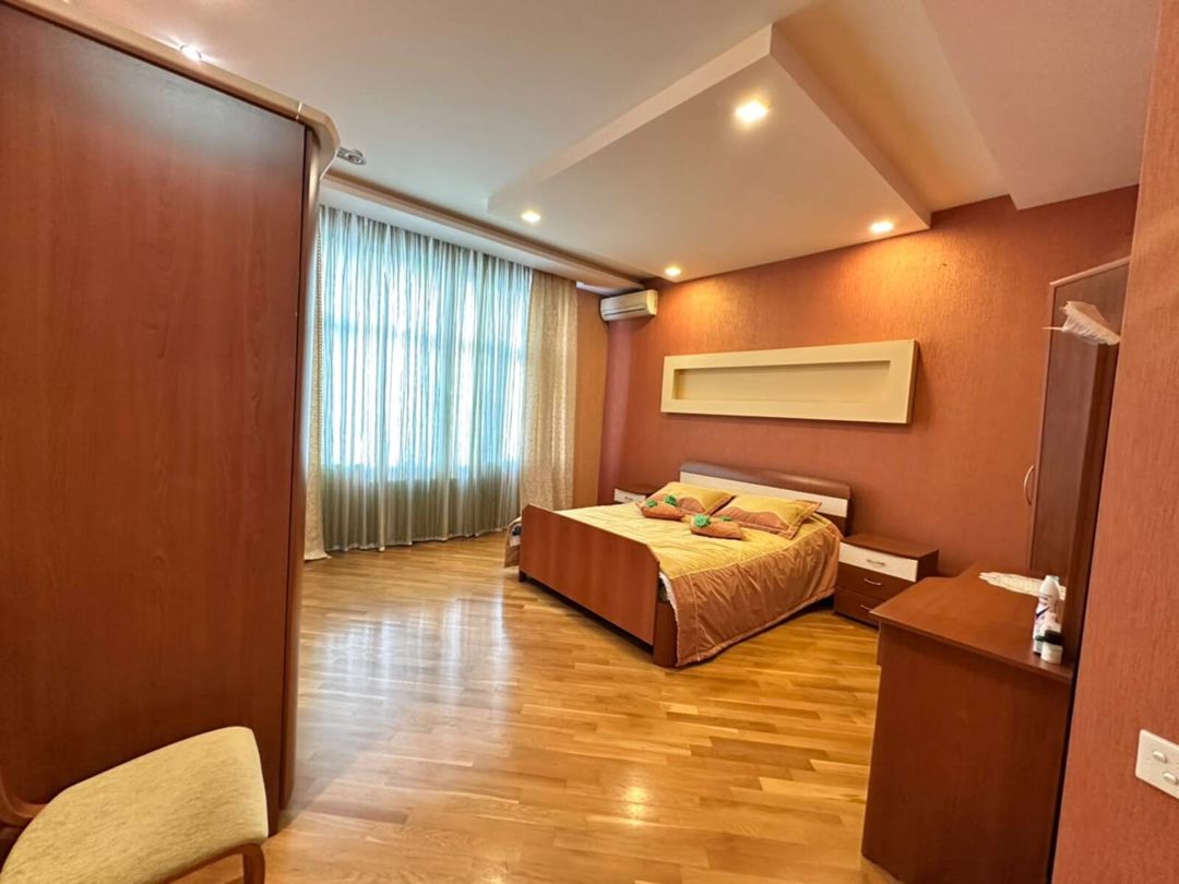 Satılır 4 otaqlı yeni tikili 195 m² — Mənzil, Bakı (8)