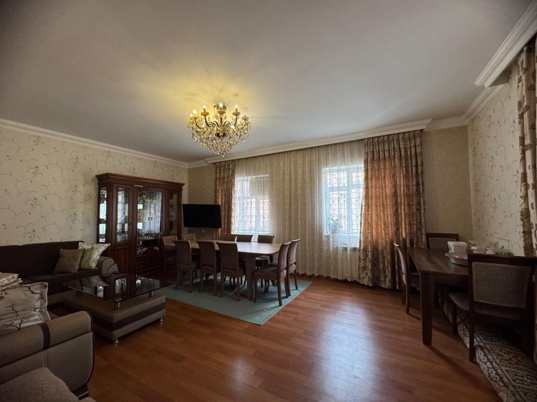 Satılır 6 otaqlı həyət evi/bağ evi 200 m² — Ev, villa, Bakı (12)
