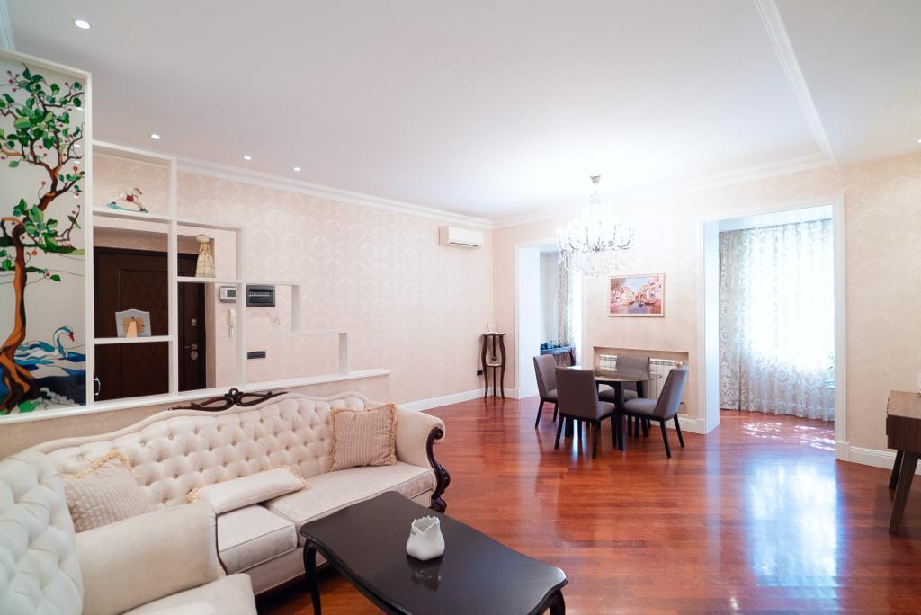 İcarəyə verilir 3 otaqlı köhnə tikili 90 m² — Mənzil, Bakı