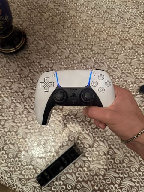 PlayStation 5 oyun konsolu komplekti - Konsol: Sony PlayStation 5 (ağ — Gəncə