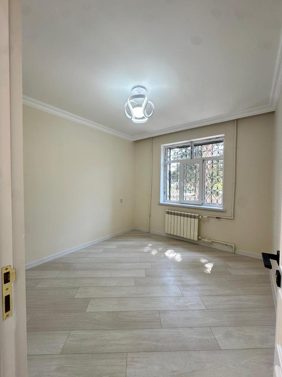 Satılır 4 otaqlı köhnə tikili 105 m² — Mənzil, Bakı (3)