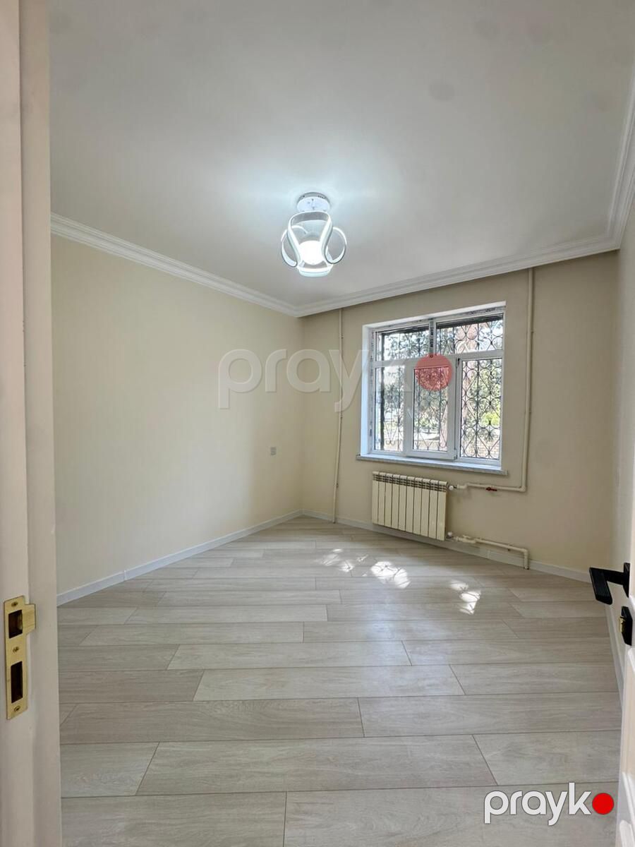 Satılır 4 otaqlı köhnə tikili 105 m² — Mənzil, Bakı (3)