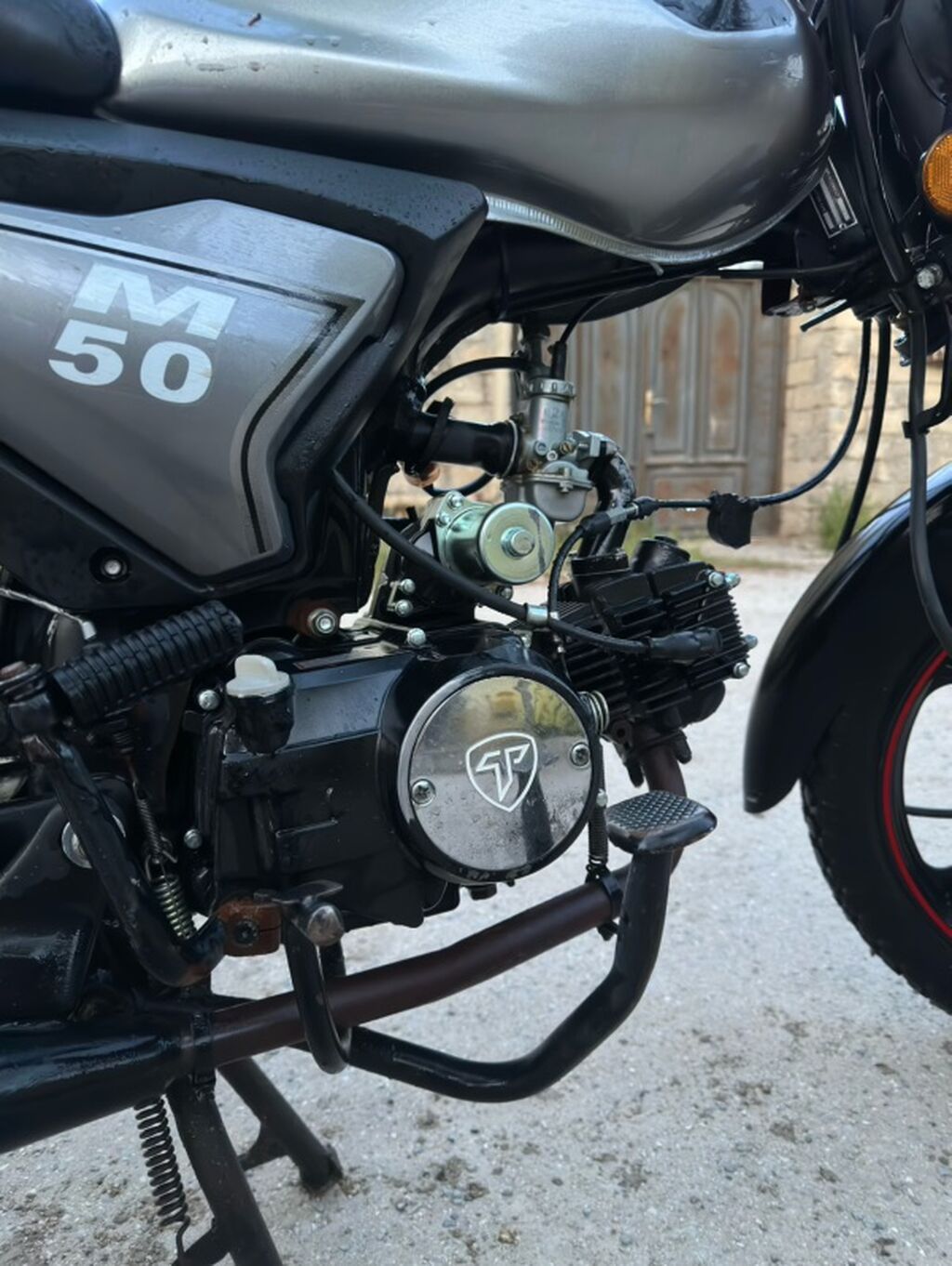 Satılır 850 AZN Moped/motosklet M50 - Rəng: boz-qara, qırmızı xətt — Avto, Digah (4)