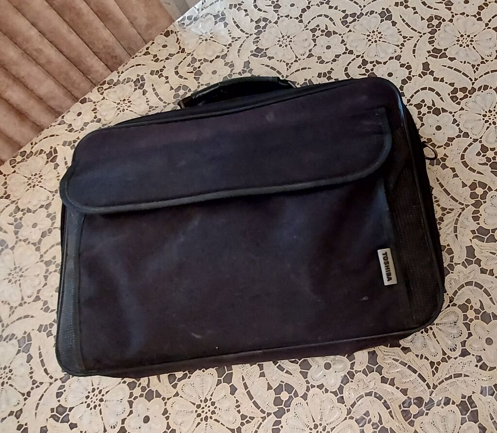 İşlənmiş Toshiba Notebook satılır. Xarici görünüşü şəkildəki kimidir — Toshiba, Bakı (4)