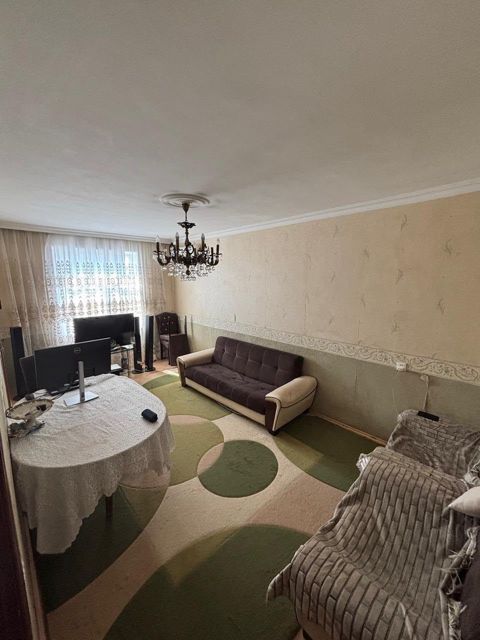 Satılır 2 otaqlı köhnə tikili 65 m² — Bakı