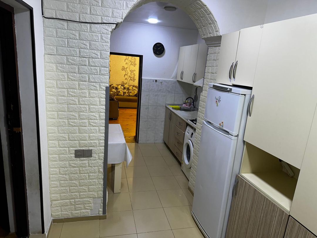 İcarəyə verilir 3 otaqlı köhnə tikili 120 m² — Mənzil, Bakı (8)