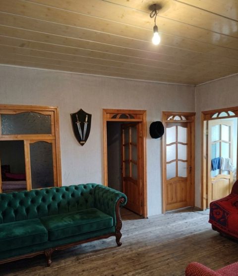 Satılır 8 otaqlı həyət evi/bağ evi 130 m² — Bakı