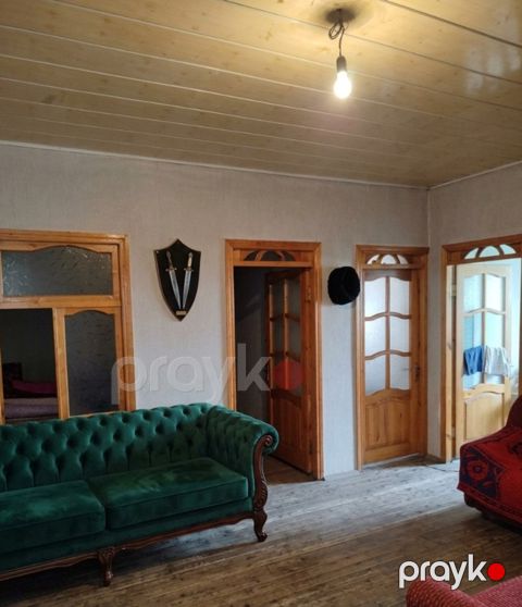 Satılır 8 otaqlı həyət evi/bağ evi 130 m²