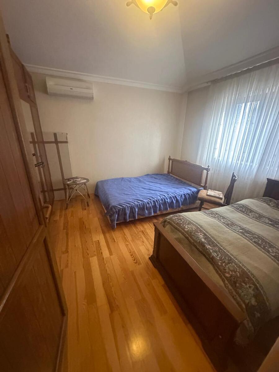 Satılır 5 otaqlı həyət evi/bağ evi 350 m² — Ev, villa, Bakı (7)