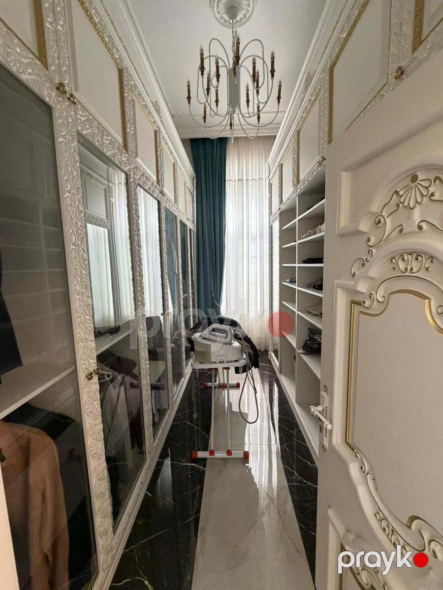 Satılır 4 otaqlı köhnə tikili 213 m² — Mənzil, Bakı (2)