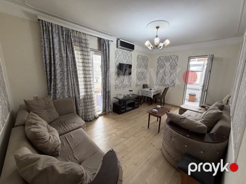 Satılır 2 otaqlı köhnə tikili 50 m²