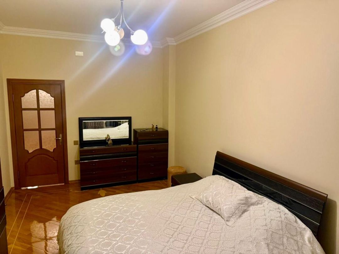 Satılır 4 otaqlı yeni tikili 213 m² — Mənzil, Bakı (12)