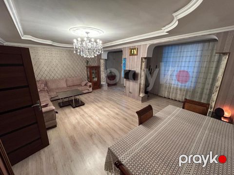 Satılır 4 otaqlı köhnə tikili 105 m²