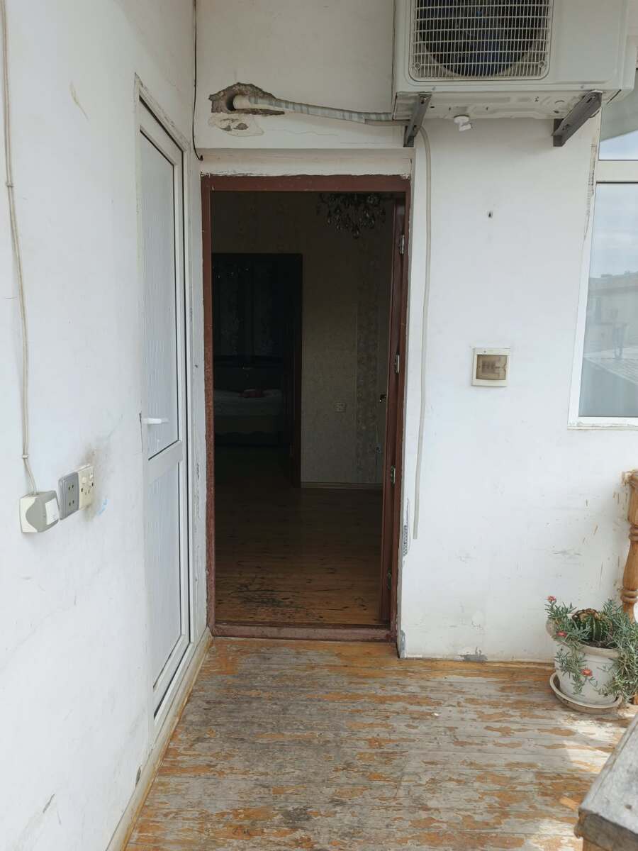 İcarəyə verilir 5 otaqlı köhnə tikili 150 m² — Mənzil, Bakı (8)
