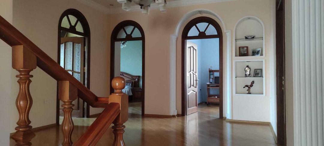 Satılır 8 otaqlı həyət evi/bağ evi 550 m² — Ev, villa, Bakı (9)