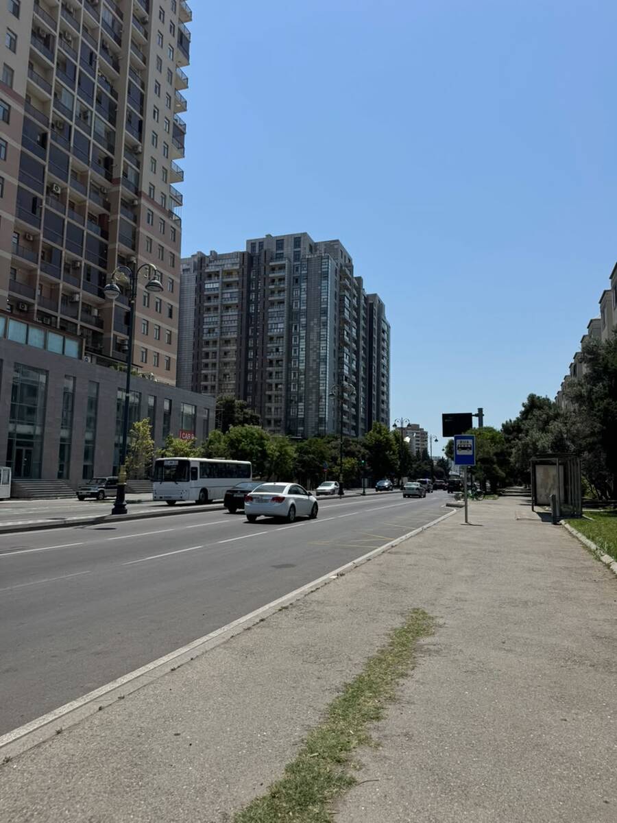 Satılır 3 otaqlı köhnə tikili 75 m² — Mənzil, Bakı (2)