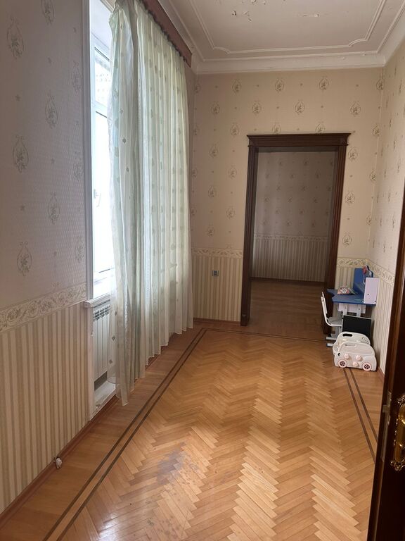 Satılır 7 otaqlı həyət evi/bağ evi 650 m² — Ev, villa, Bakı (10)