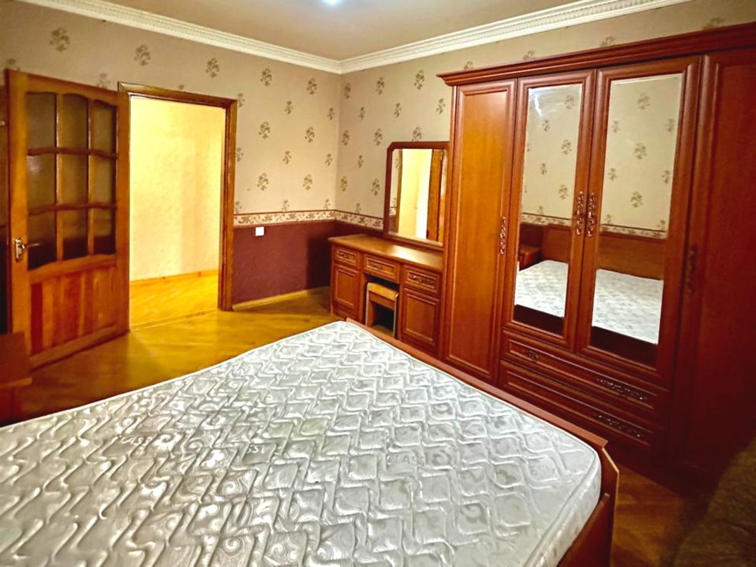 Satılır 2 otaqlı köhnə tikili 60 m² — Mənzil, Bakı (3)