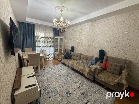 Satılır 4 otaqlı köhnə tikili 90 m²