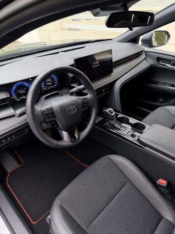 Toyota Camry, 2.0 L, 1 kWh, 2025 il, 9 000 km — Avtomobillər, Bakı (3)