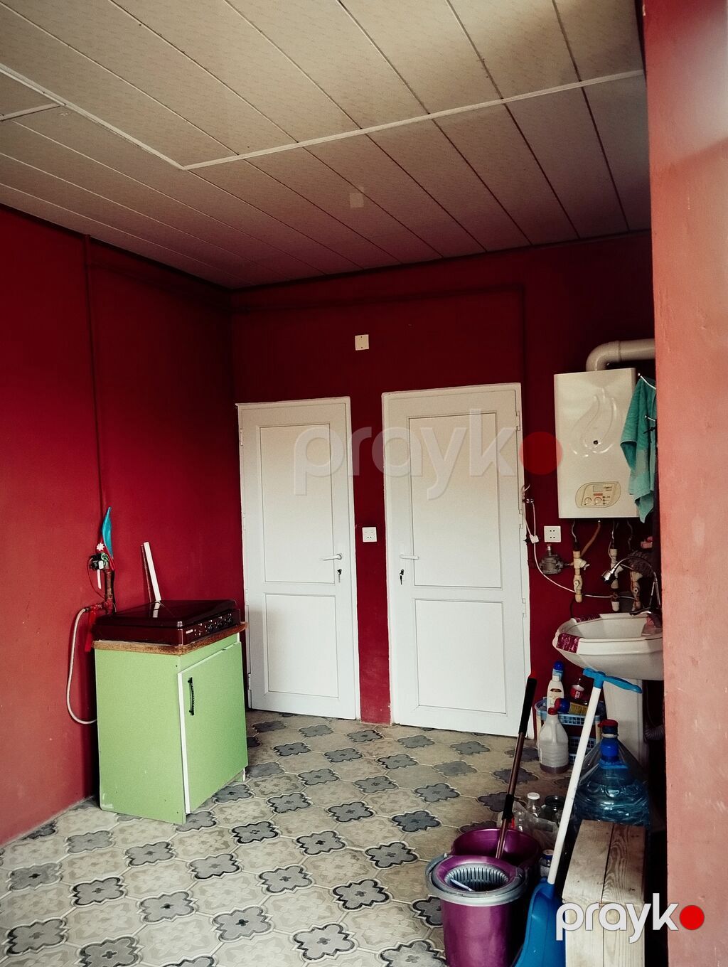 Seyid marketden 5 dəqiqəlik məsafədə yerləşir. Həmçinin Zabrat 2 — Ev, villa, Bakı (4)