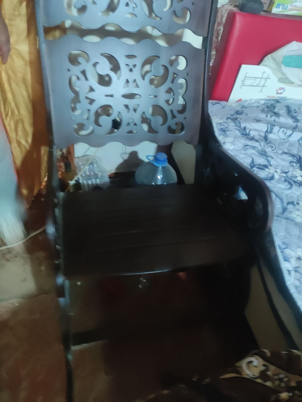 Taxta yelləncək kreslo - Material: bərk ağac, tünd qəhvəyi rəng — Kreslolar, Bakı (4)