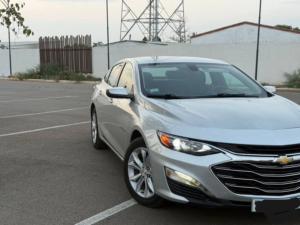 Chevrolet Malibu – gümüş rəngli, geniş və komfortlu sedan — Avto, Gəncə (4)