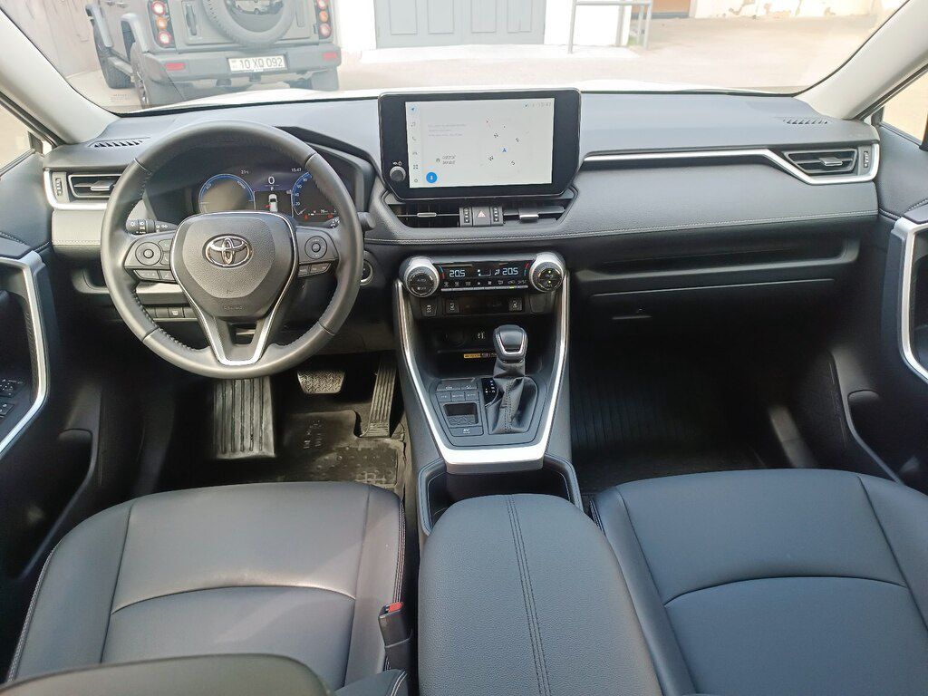 Toyota RAV4, 2.5 L, 1.6 kWh, 2024 il, 10 600 km — Avtomobillər, Bakı (9)