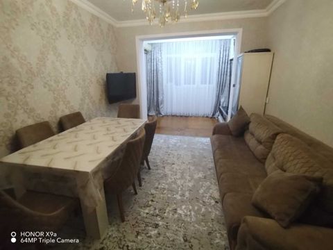 Satılır 2 otaqlı köhnə tikili 60 m² — Xırdalan