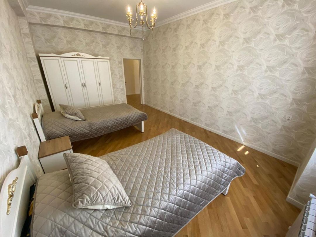 İcarəyə verilir 3 otaqlı yeni tikili 150 m² — Mənzil, Bakı (6)