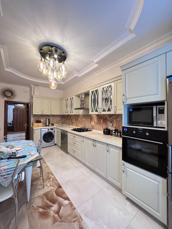 Satılır 4 otaqlı yeni tikili 203 m² — Mənzil, Bakı (5)