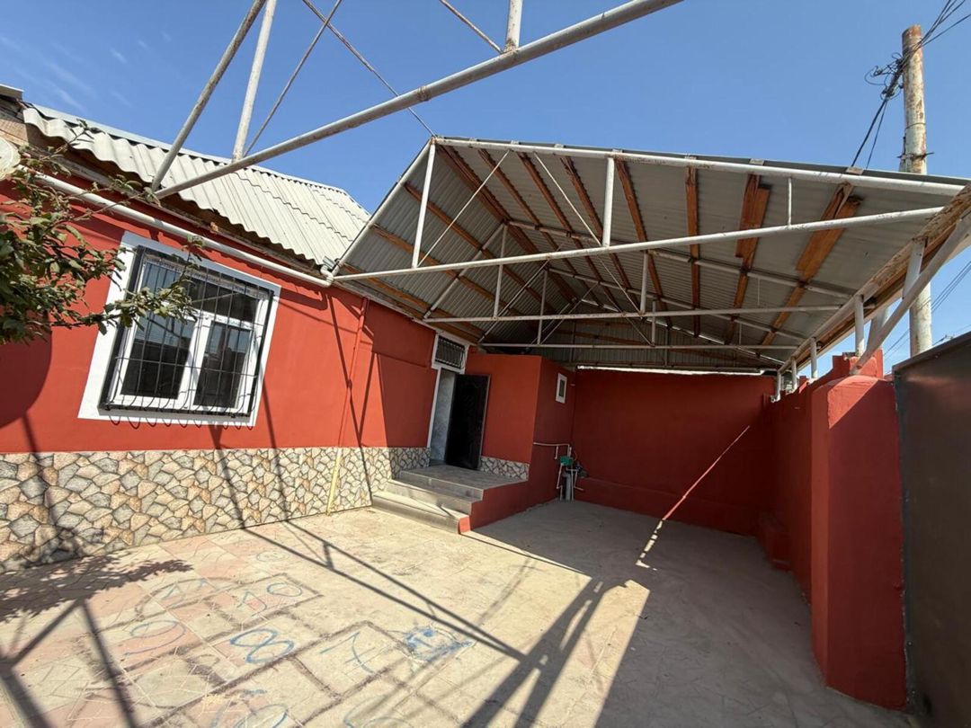 Satılır 4 otaqlı həyət evi/bağ evi 150 m² — Ev, villa, Bakı (2)