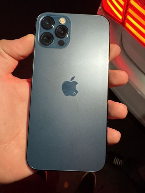 IPhone 12 Pro, 128 GB, Göy, Simsiz şarj — Gəncə