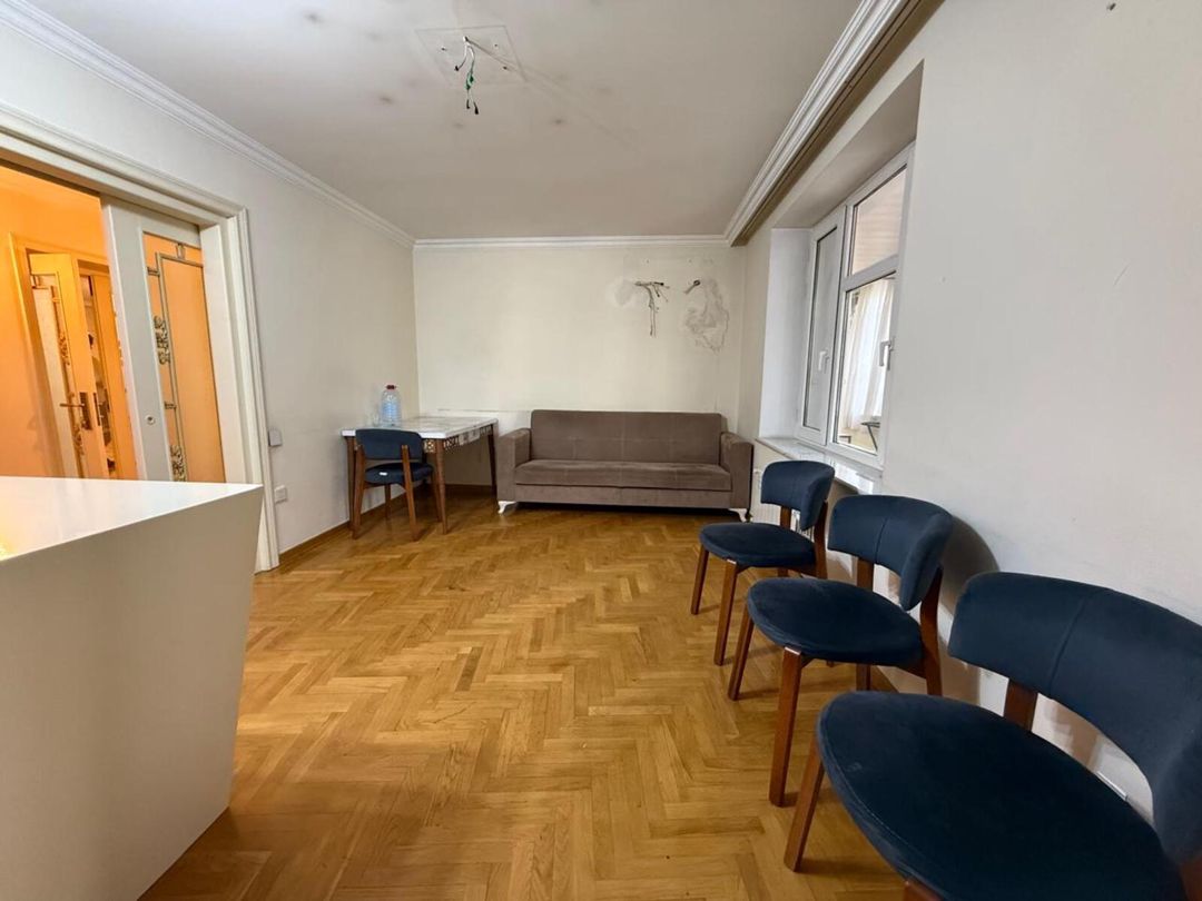 İcarəyə verilir 3 otaqlı köhnə tikili 170 m² — Mənzil, Bakı (2)