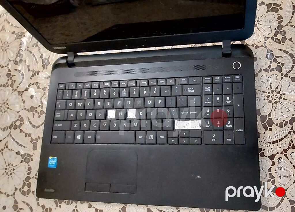 İşlənmiş Toshiba Notebook satılır. Intel Celeron prosessor, ram 4gb — Toshiba, Bakı (2)