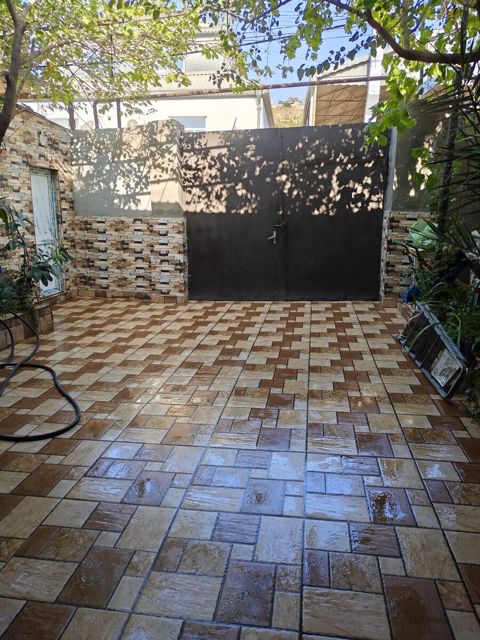 Həyət evi, Bayıl qəs — Bakı