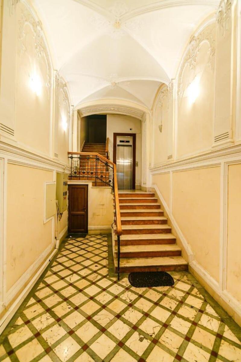 Satılır 5 otaqlı köhnə tikili 320 m² — Mənzil, Bakı (12)