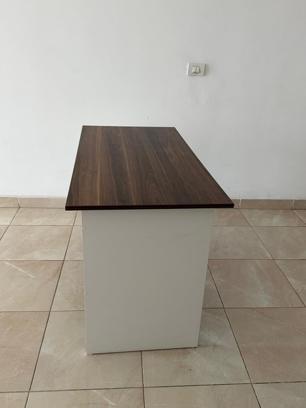 Yeni, İşçi üçün, Dördbucaq masa — Ofis mebeli, Bakı (3)