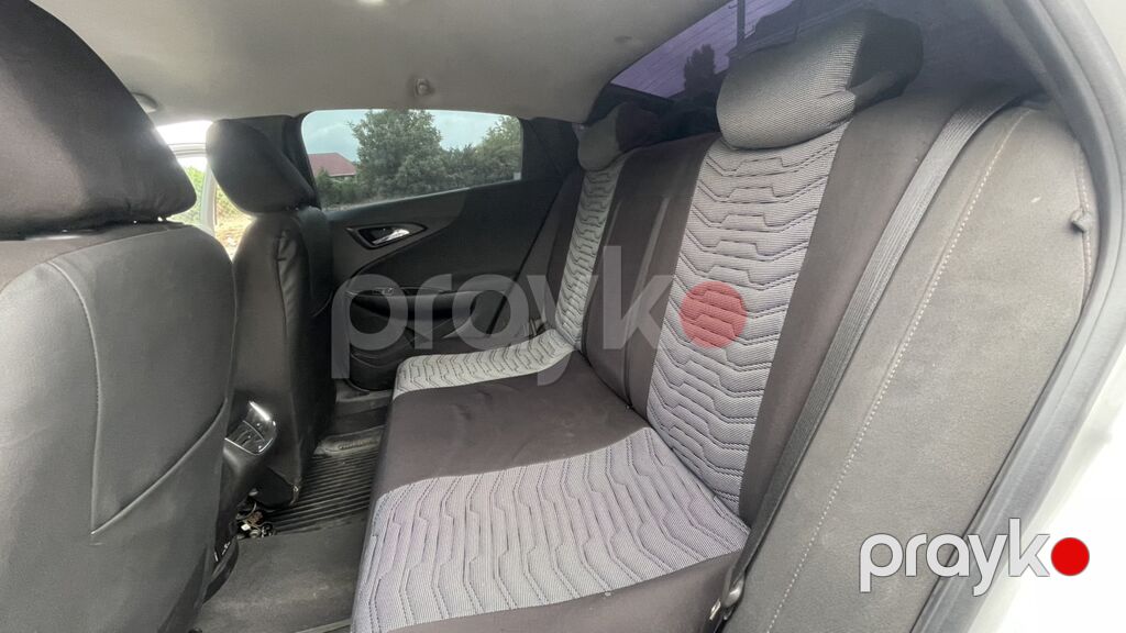 Chevrolet Malibu: 1.5 l 2016 il 250000 km Sedan 21-BJ-012 — Avtomobillər, Gəncə (7)