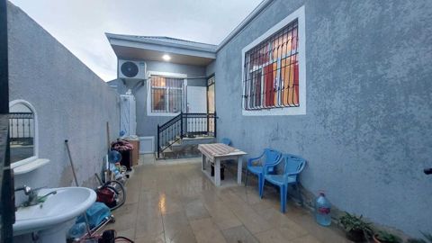 Satılır 2 otaqlı həyət evi/bağ evi 68 m² — Bakı