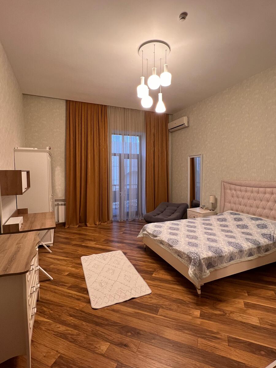 İcarəyə verilir 5 otaqlı köhnə tikili 260 m² — Mənzil, Bakı (2)