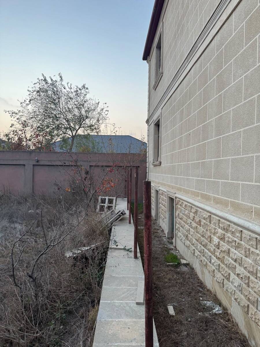 Satılır 8 otaqlı həyət evi/bağ evi 250 m² — Ev, villa, Bakı (10)